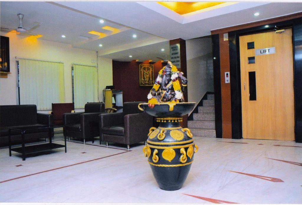 Hotel Padmini Residency Hyderabad Eksteriør billede